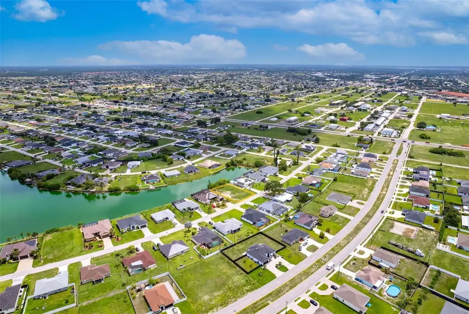 623 NE 7TH Terrace, Cape Coral FL 33909