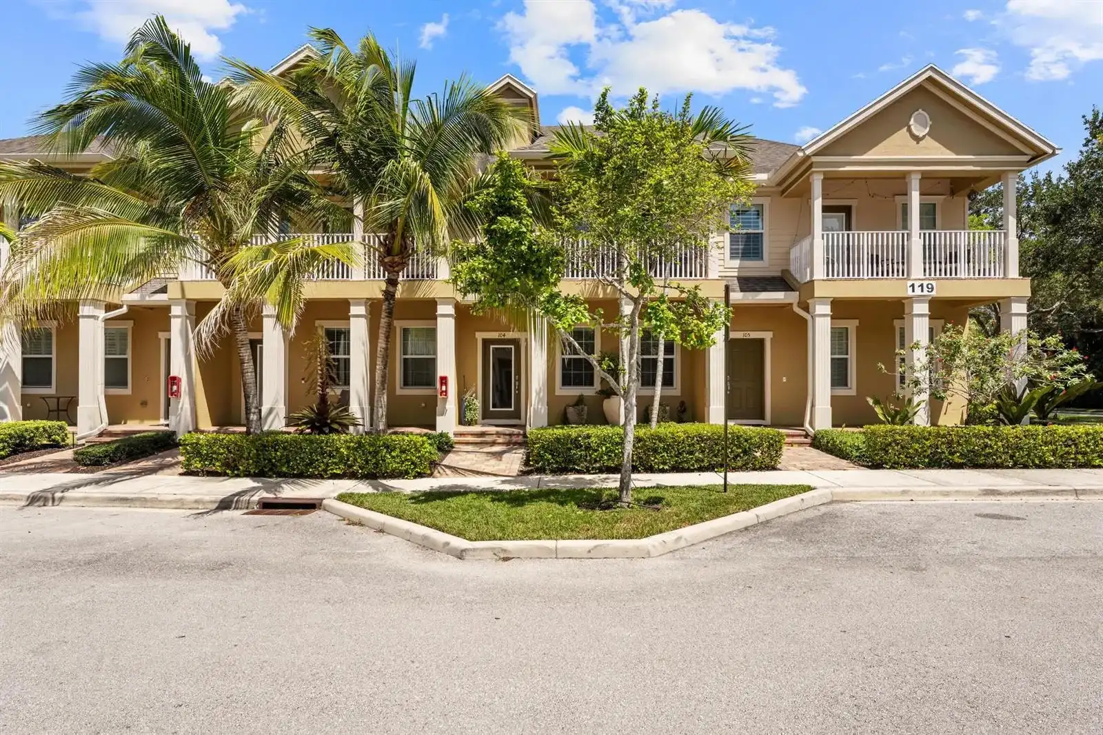 119 BLACK IRONWOOD Road # 104, Jupiter FL 33458