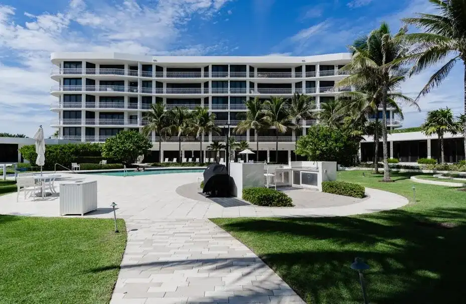 2000 S Ocean Boulevard, Palm Beach FL 33480