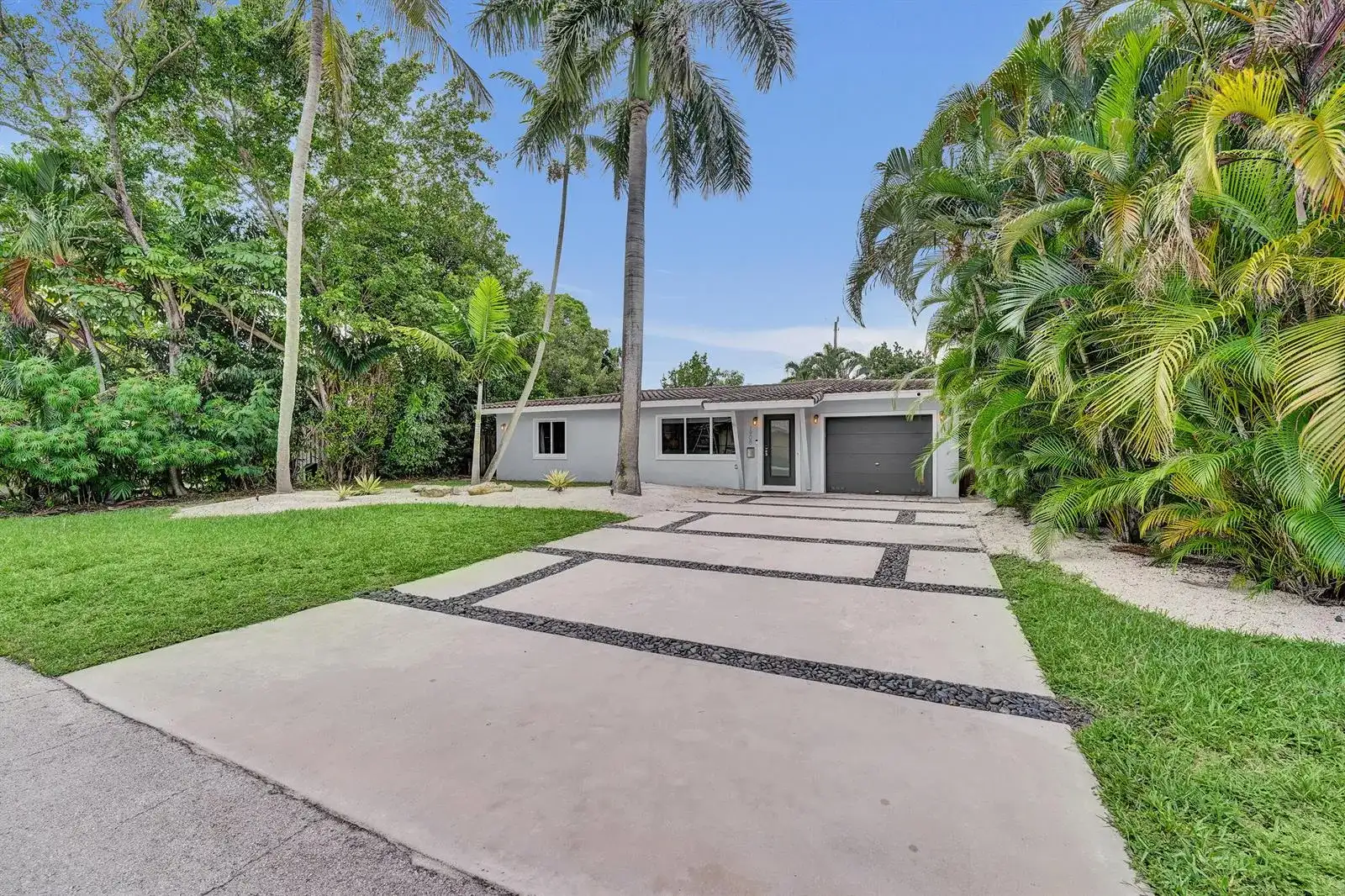 1908 NE 27th Drive, Wilton Manors FL 33306
