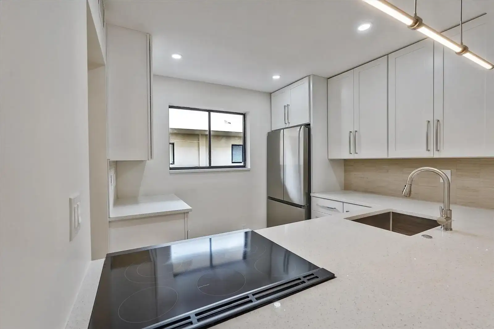 5220 Las Verdes Circle, Delray Beach FL 33484