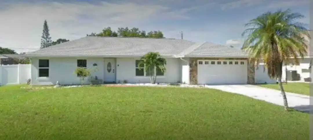 1134 SE Mendoza Avenue, Port St. Lucie FL 34952