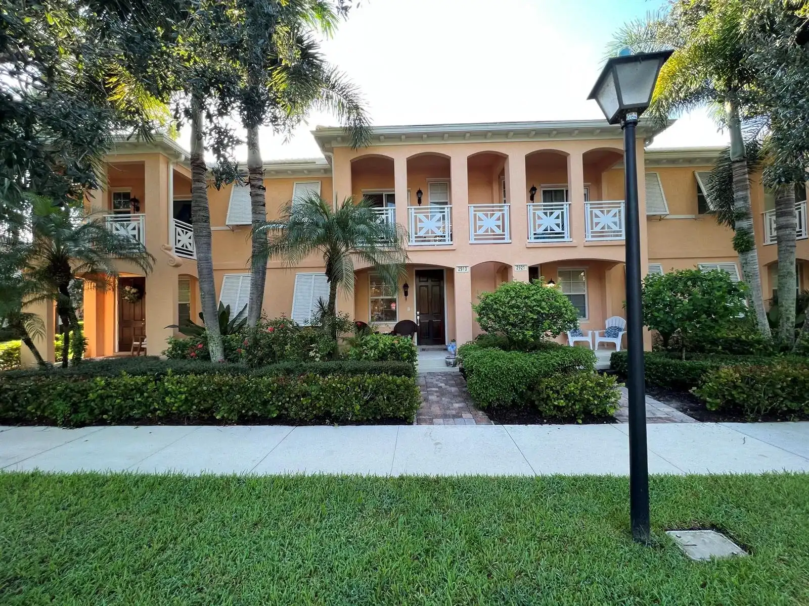 2913 E Community Drive, Jupiter FL 33458