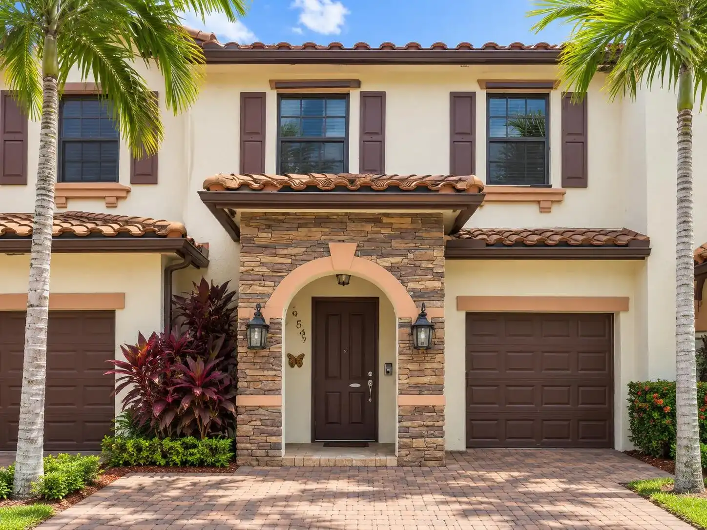 5454 NW 27th Street, Margate FL 33063