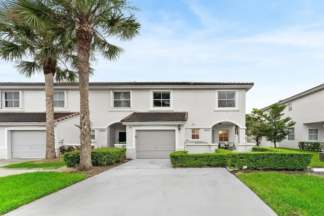 16856 SW 1ST Place, Pembroke Pines FL 33027