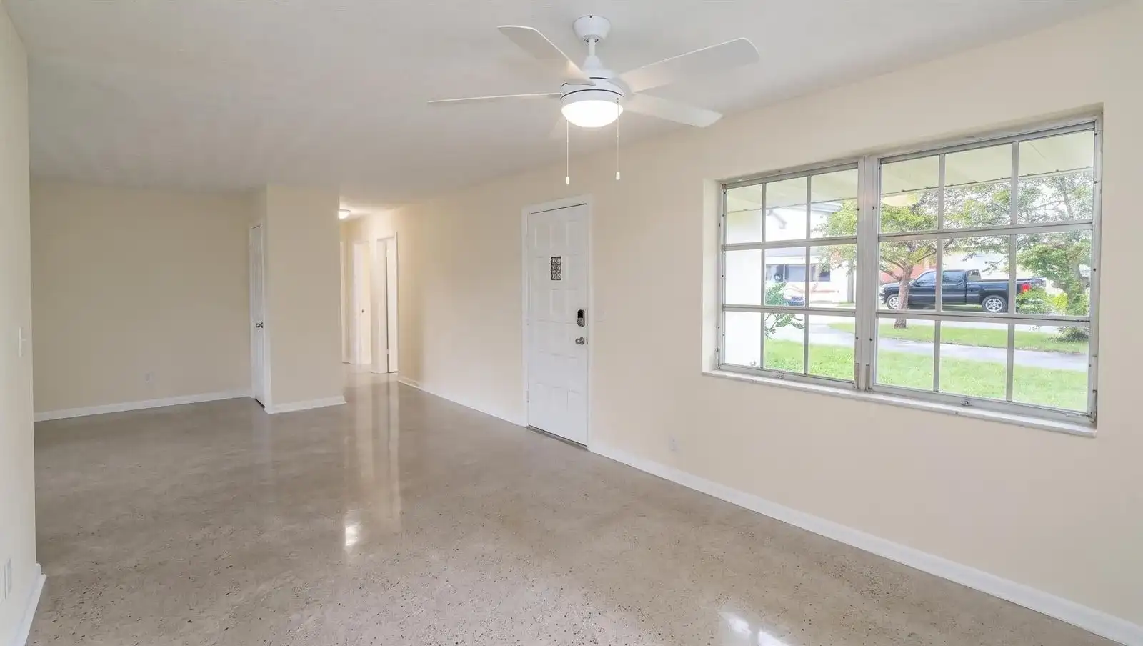 531 SW 11TH Avenue, Hallandale Beach FL 33009