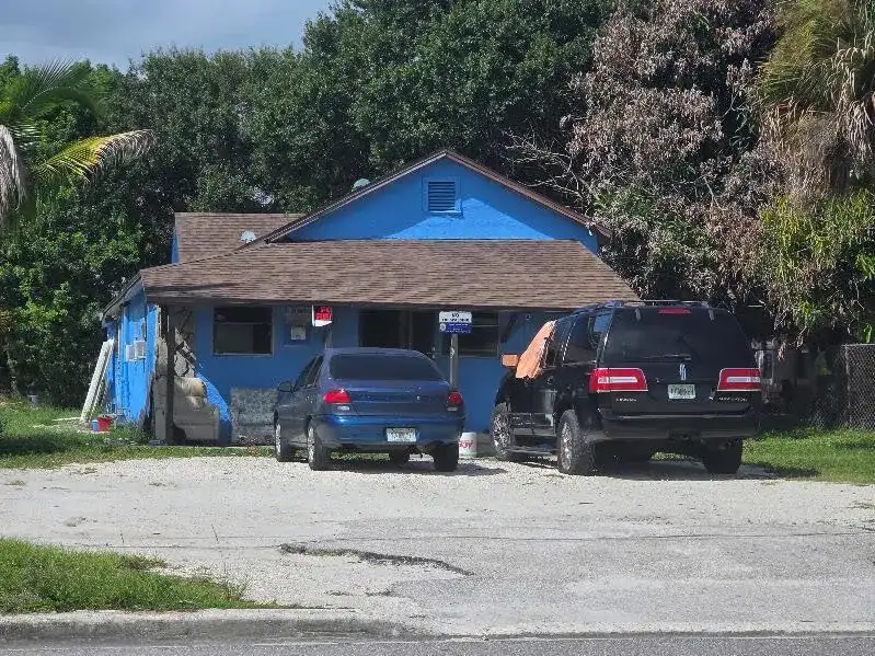 916 AVENUE H, Fort Pierce FL 34950