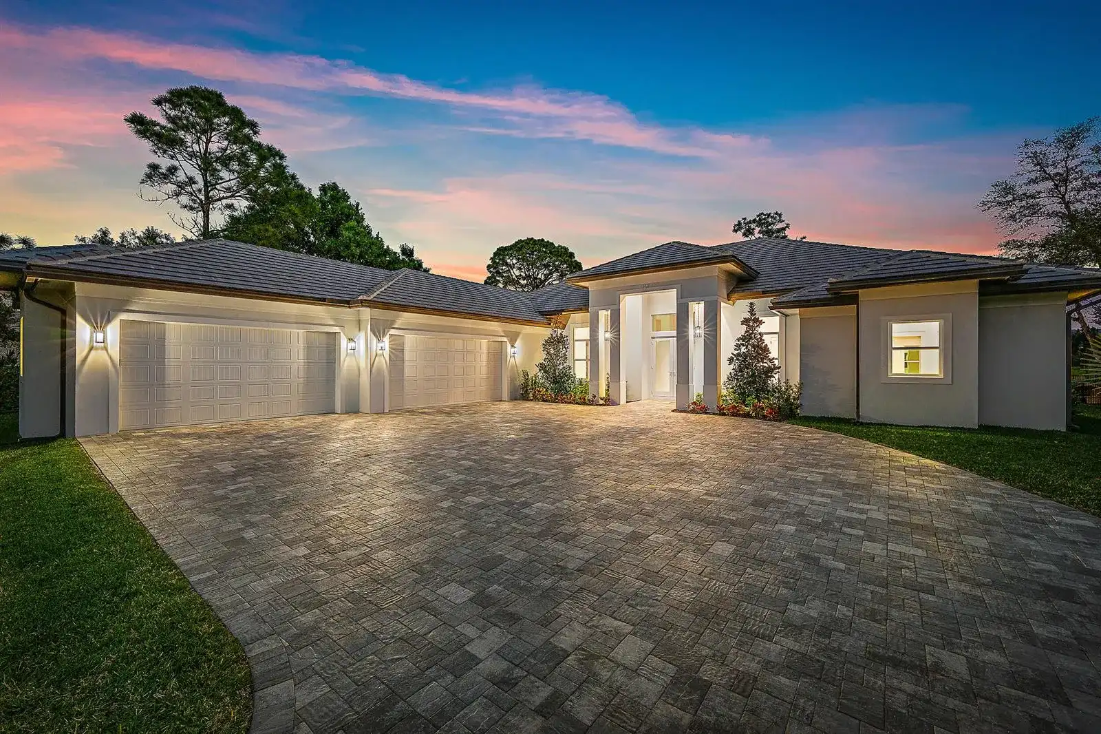 18211 SE Old Trail Drive W, Jupiter FL 33478