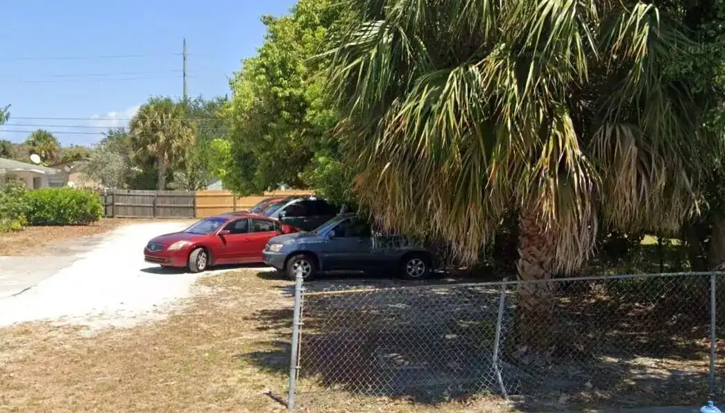 225 SW 13TH, Delray Beach FL 33444