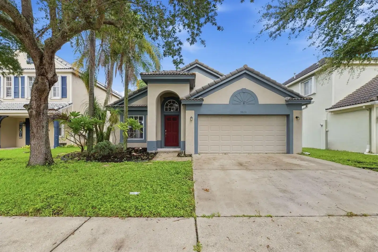 9823 N Grand Duke Circle, Tamarac FL 33321