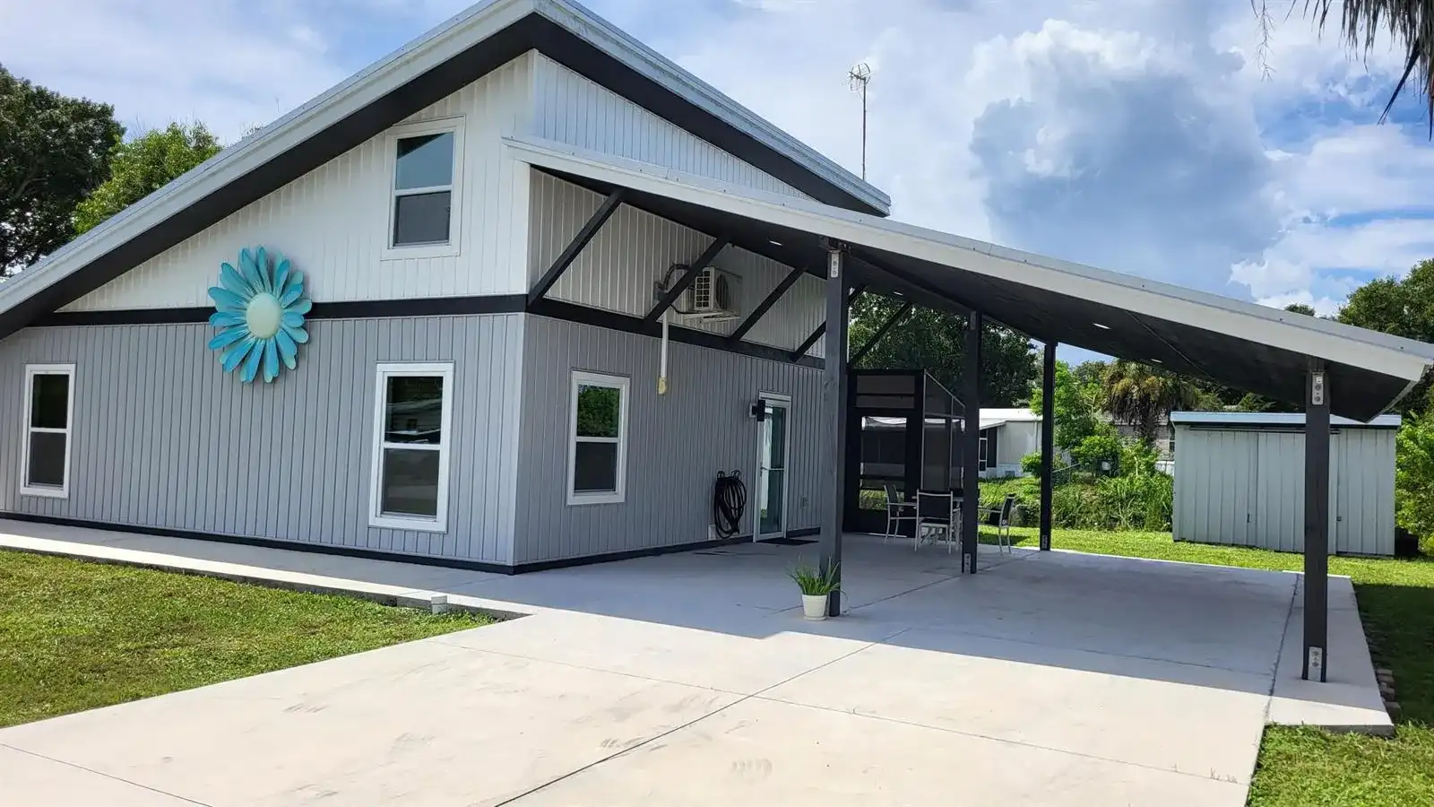 1052 10TH Street, Okeechobee FL 34974