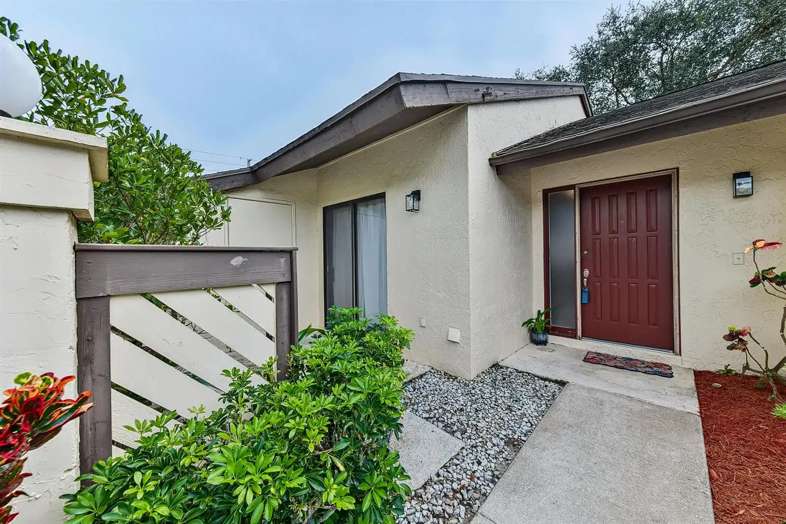 13 Bay Cedar Court, Royal Palm Beach FL 33411