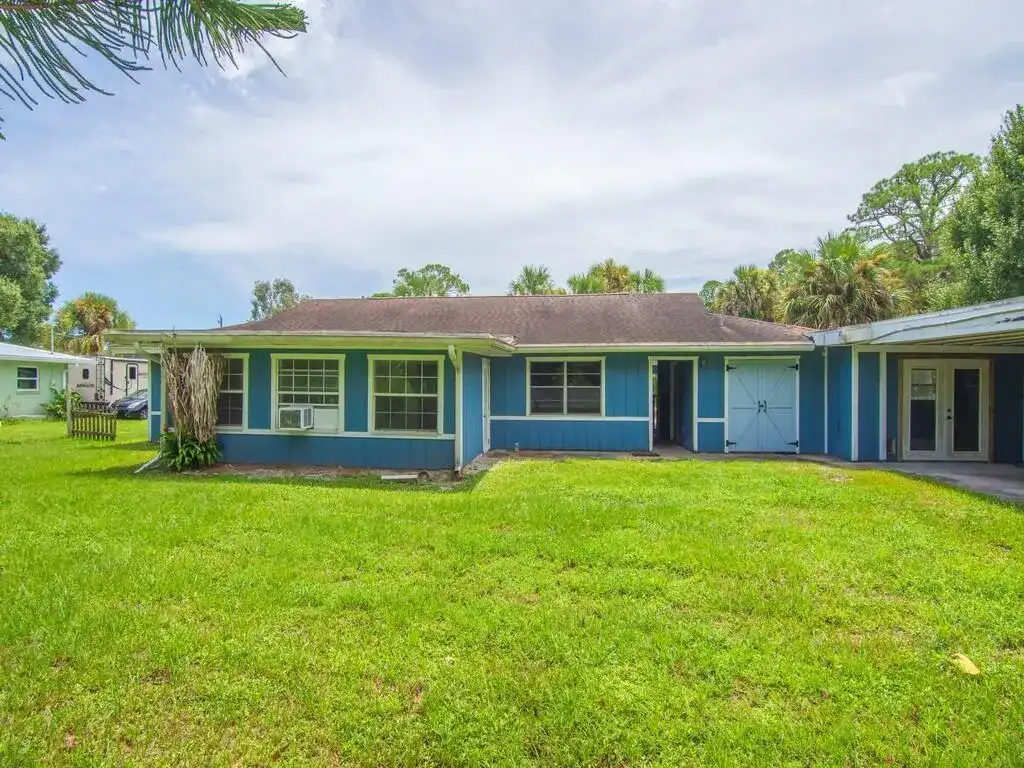 8206 LAKELAND Boulevard, Fort Pierce FL 34951