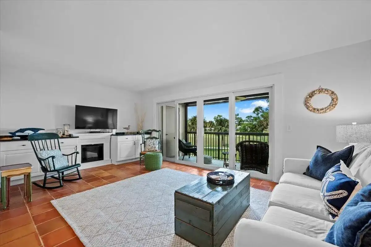 18350 SE Wood Haven Lane, Jupiter FL 33469