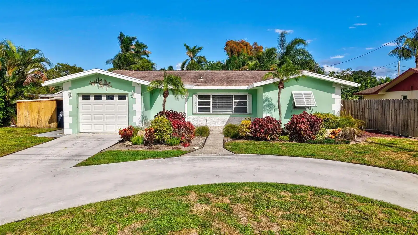 6880 KINGSTON Drive, Lake Worth FL 33462