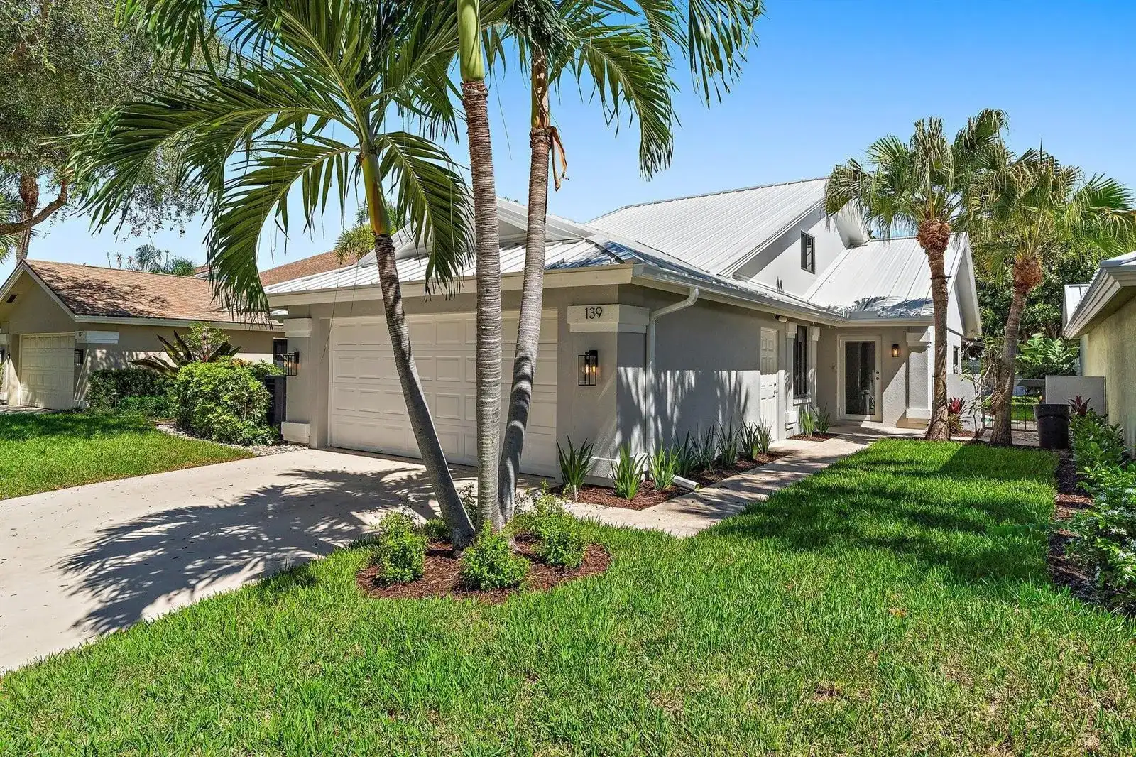 139 SAND PINE Drive, Jupiter FL 33477