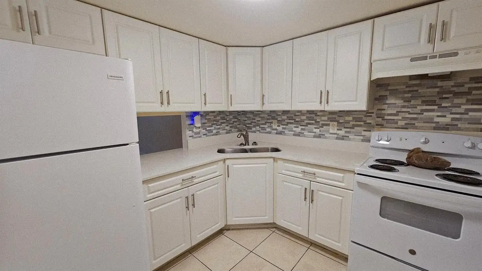 4200 NW 3RD Court # 122, Plantation FL 33317