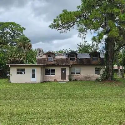7900 8th Street, Vero Beach FL 32968