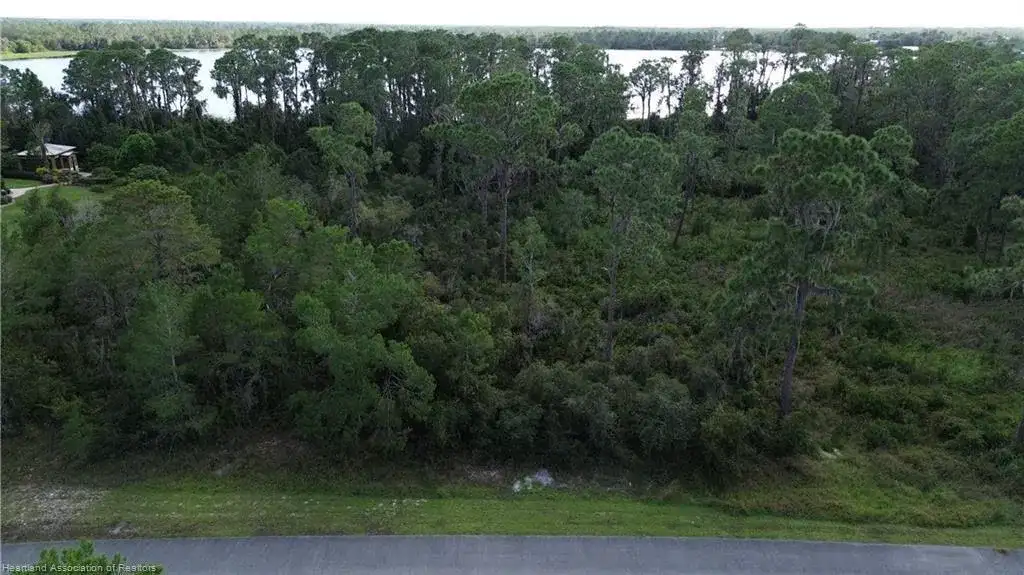 3029 Hawks Landing Circle, Sebring FL 33875