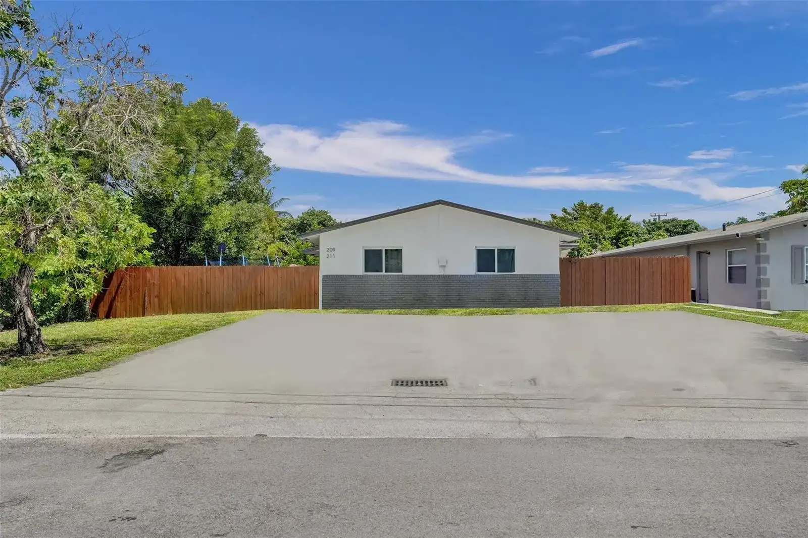 209 NE 9th Street, Pompano Beach FL 33060