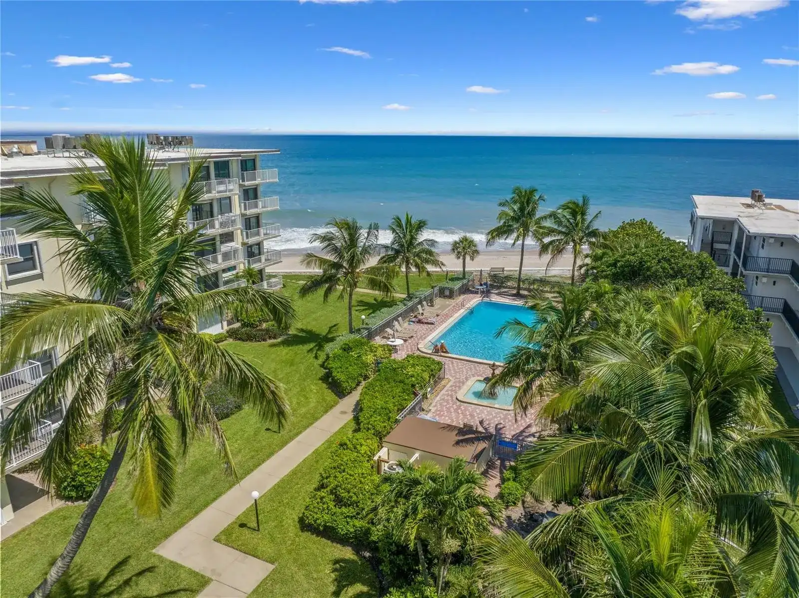 4450 Highway A1a # 102, Vero Beach FL 32963