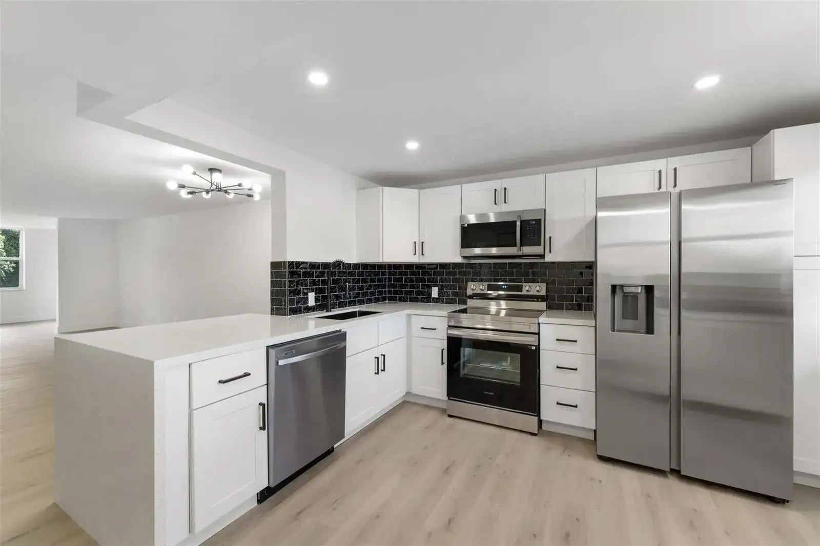 441 NE 195th Street # 302, Miami FL 33179