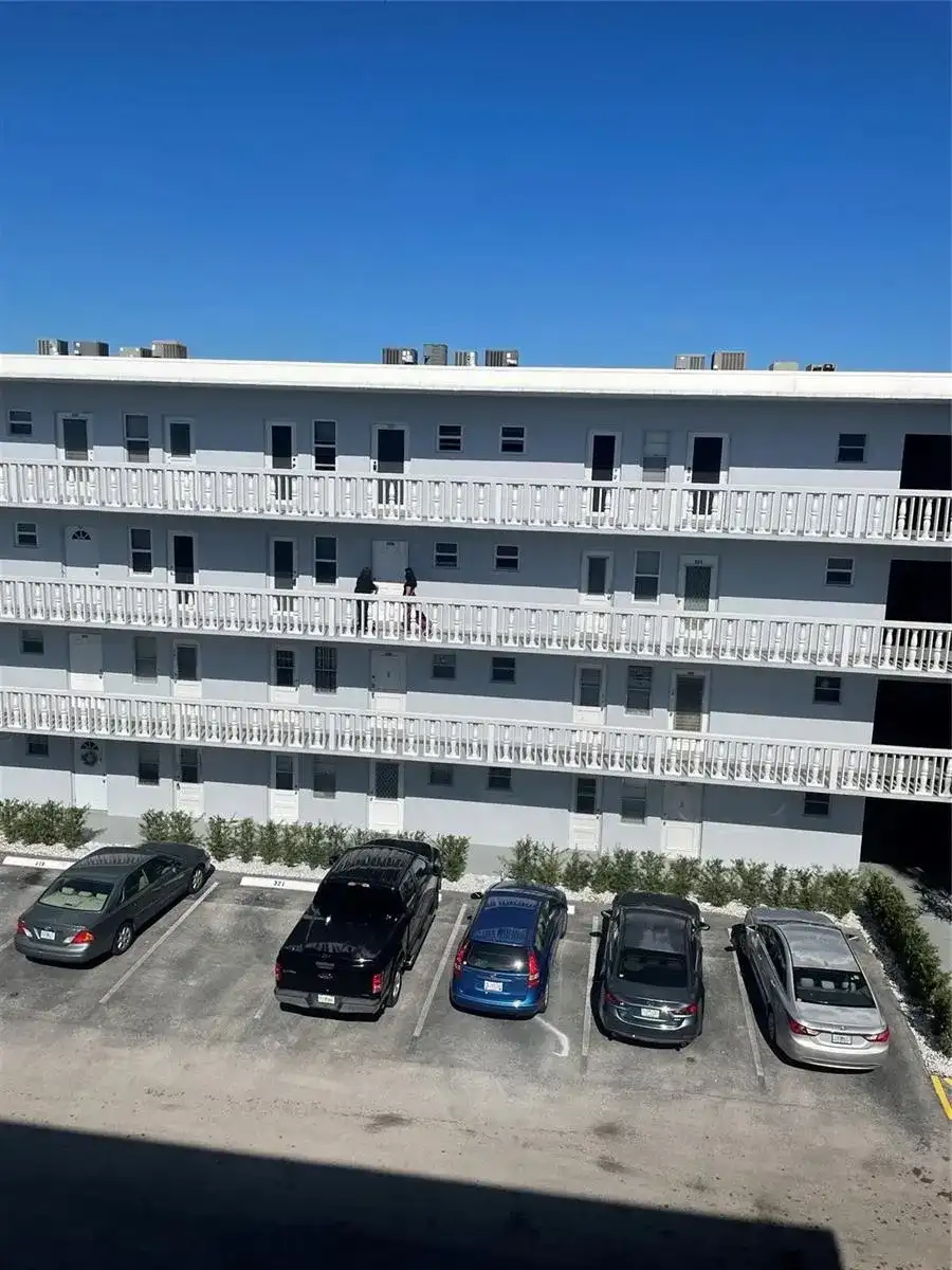 604 NE 2nd Street # 231, Dania Beach FL 33004