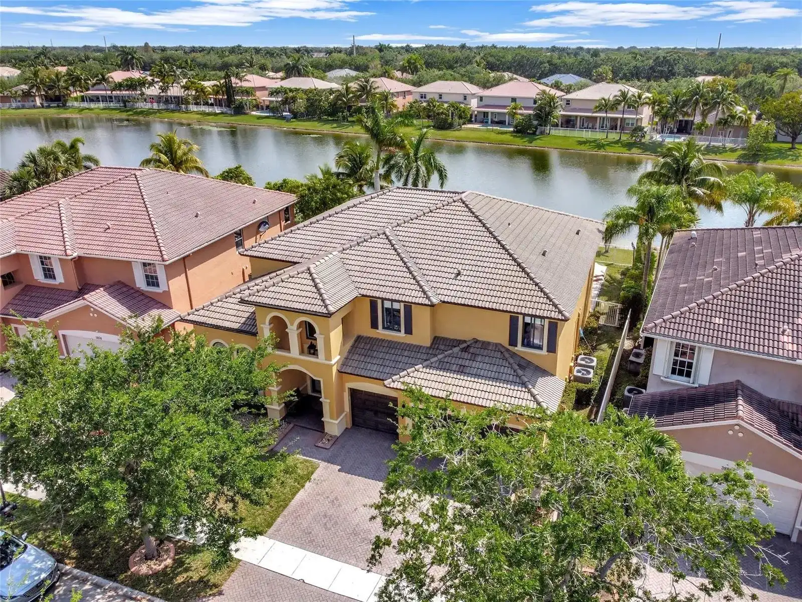 3872 W Hibiscus Street, Weston FL 33332