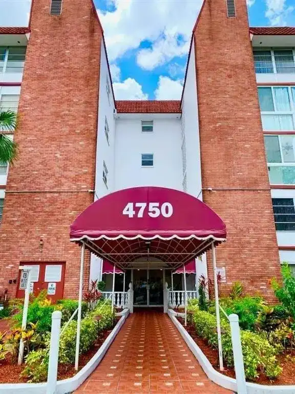 4750 NW 22nd Court # 420, Lauderhill FL 33313