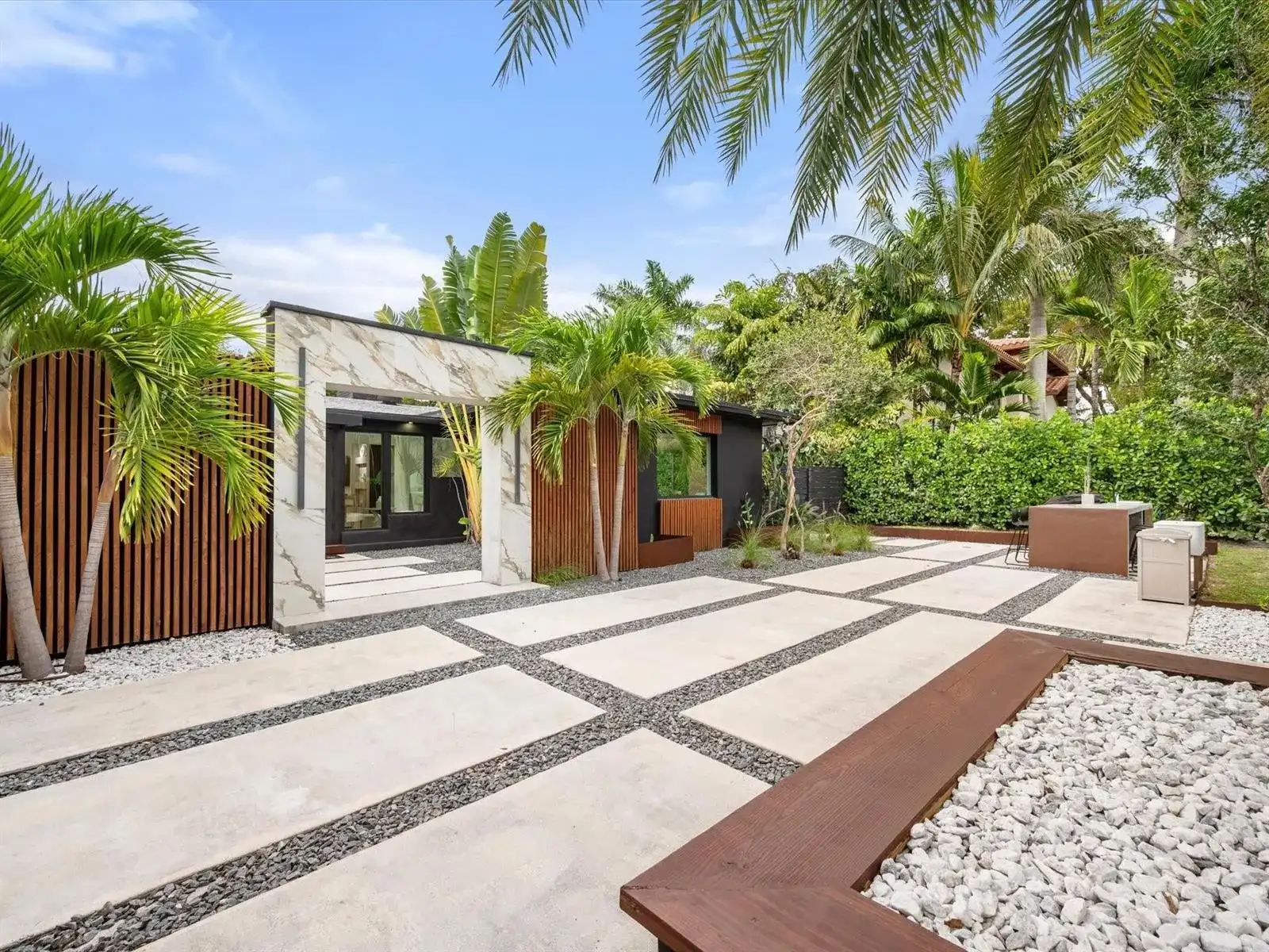 2711 NE 19th Street, Fort Lauderdale FL 33305