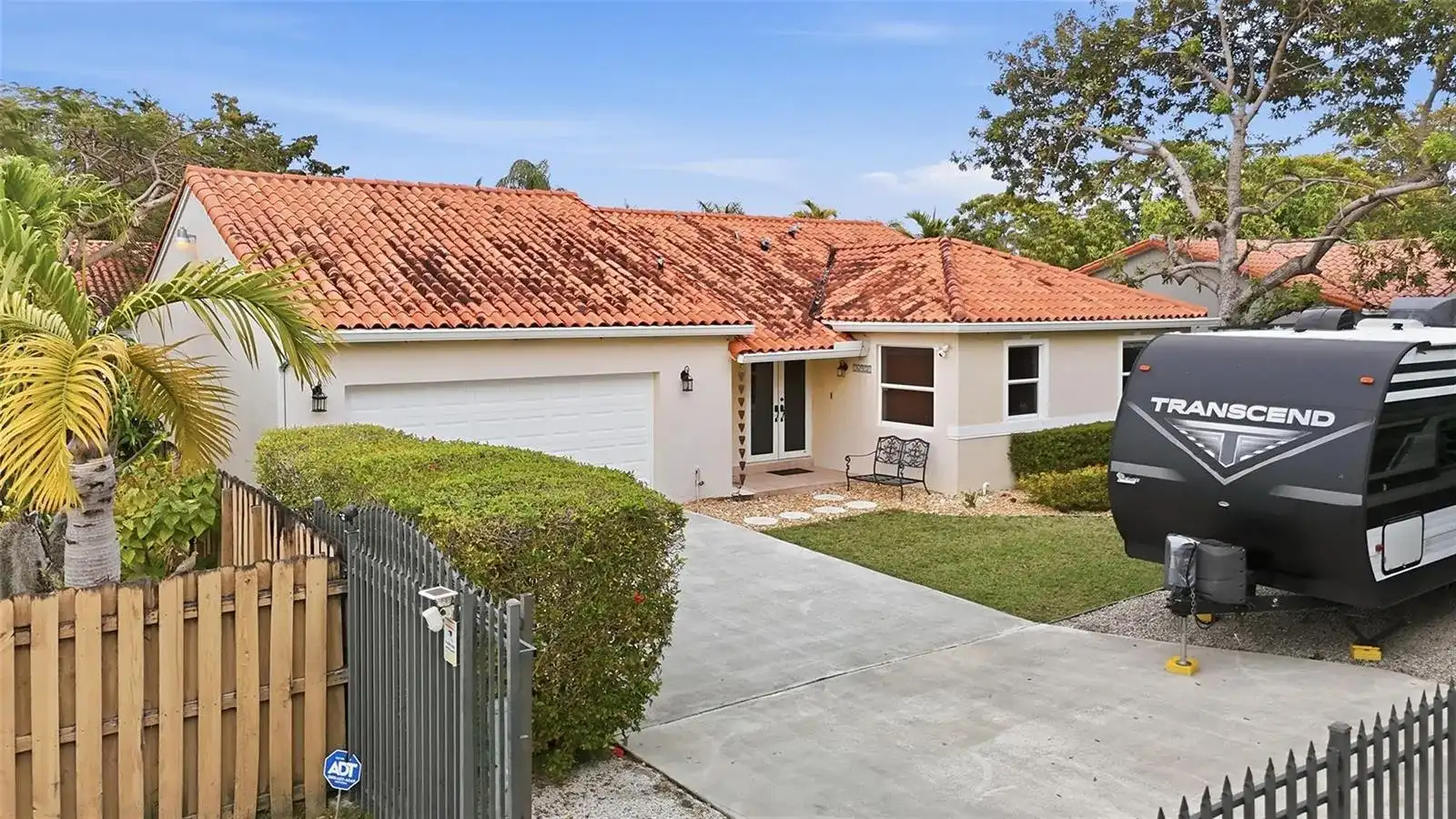 16921 SW 92nd Court, Palmetto Bay FL 33157