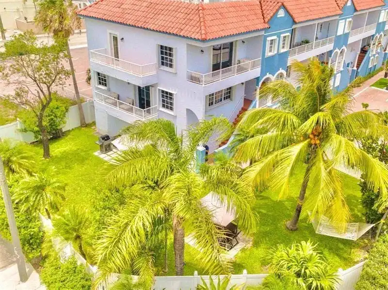 355 Virginia Street, Hollywood FL 33019