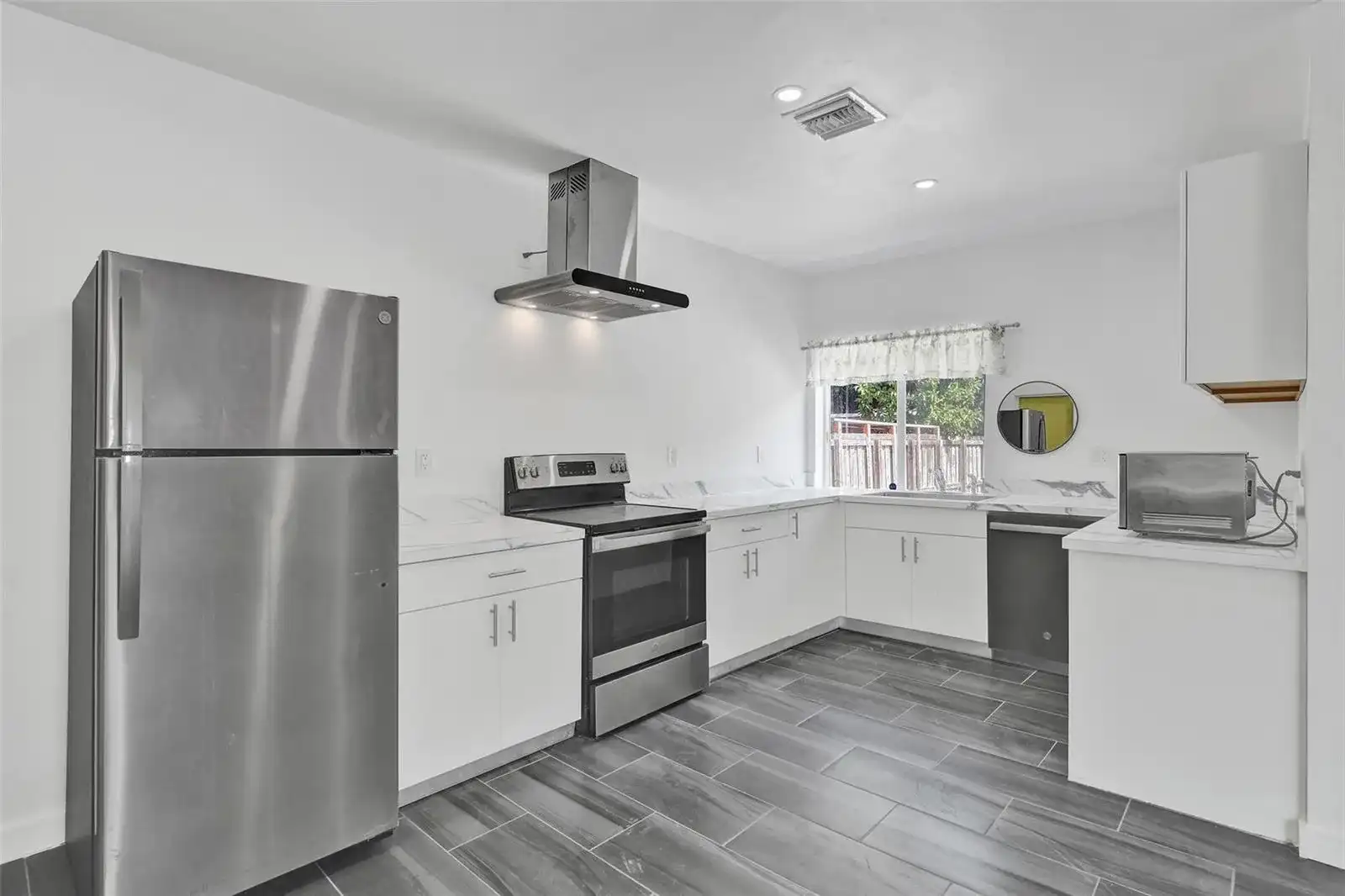 1904 SE 1st Avenue, Fort Lauderdale FL 33316