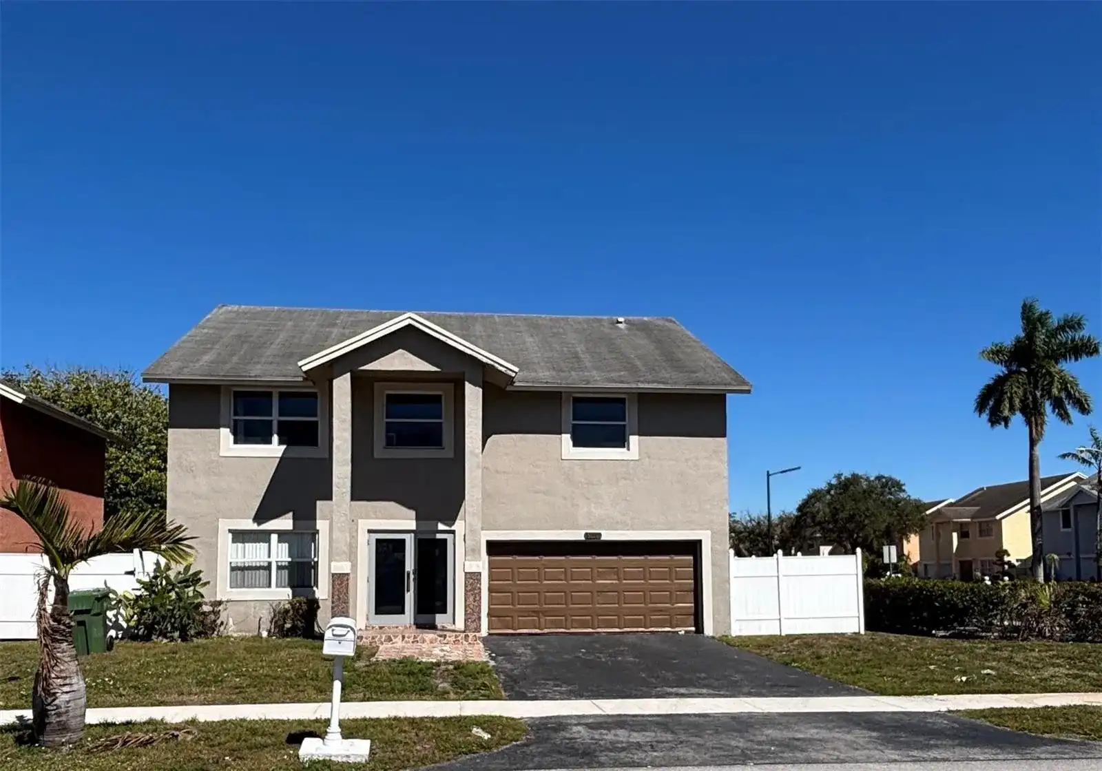 9711 SW 13th Street, Pembroke Pines FL 33025