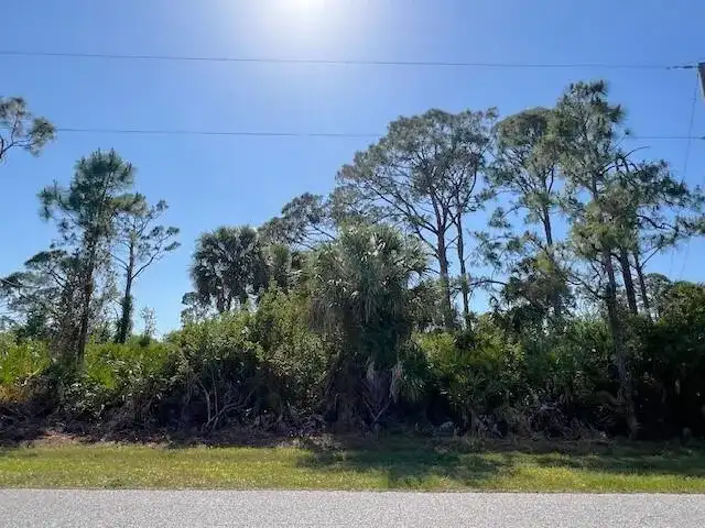4097 Chippewa Street, Port Charlotte FL 33981