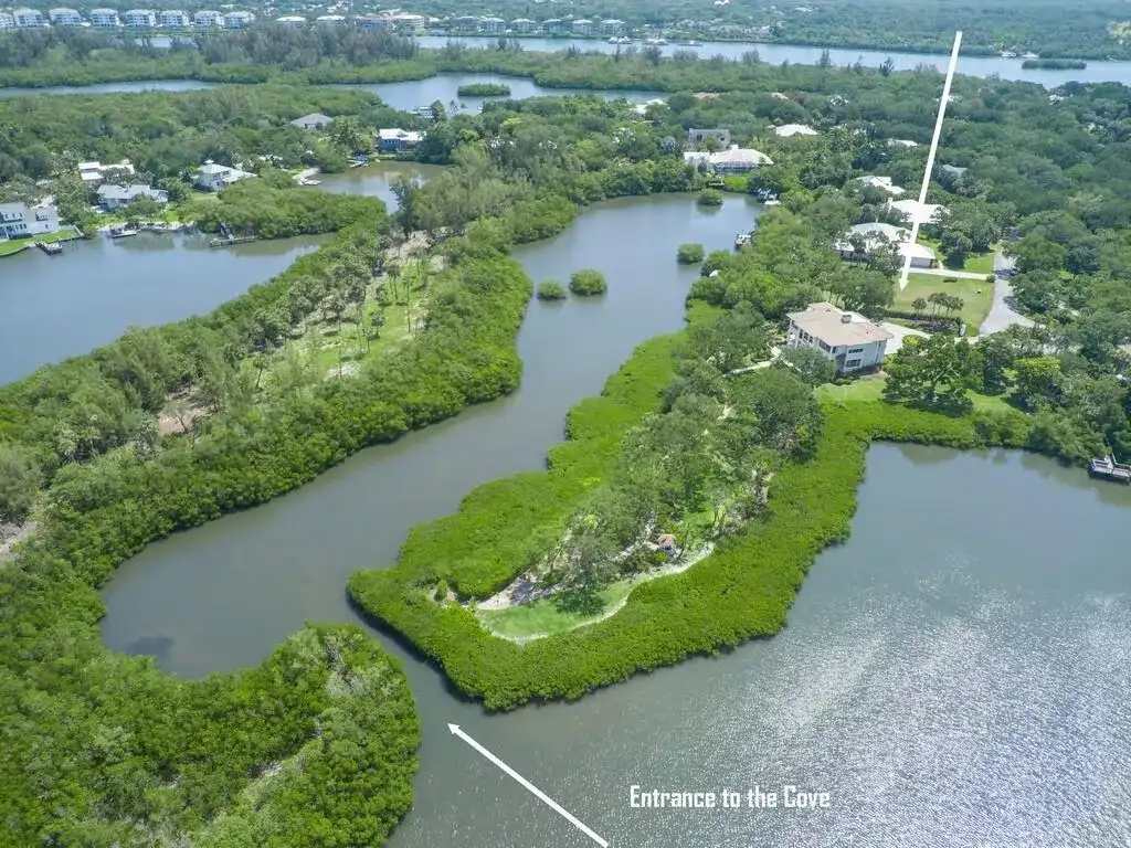 2660 Riverview Court, Vero Beach FL 32963