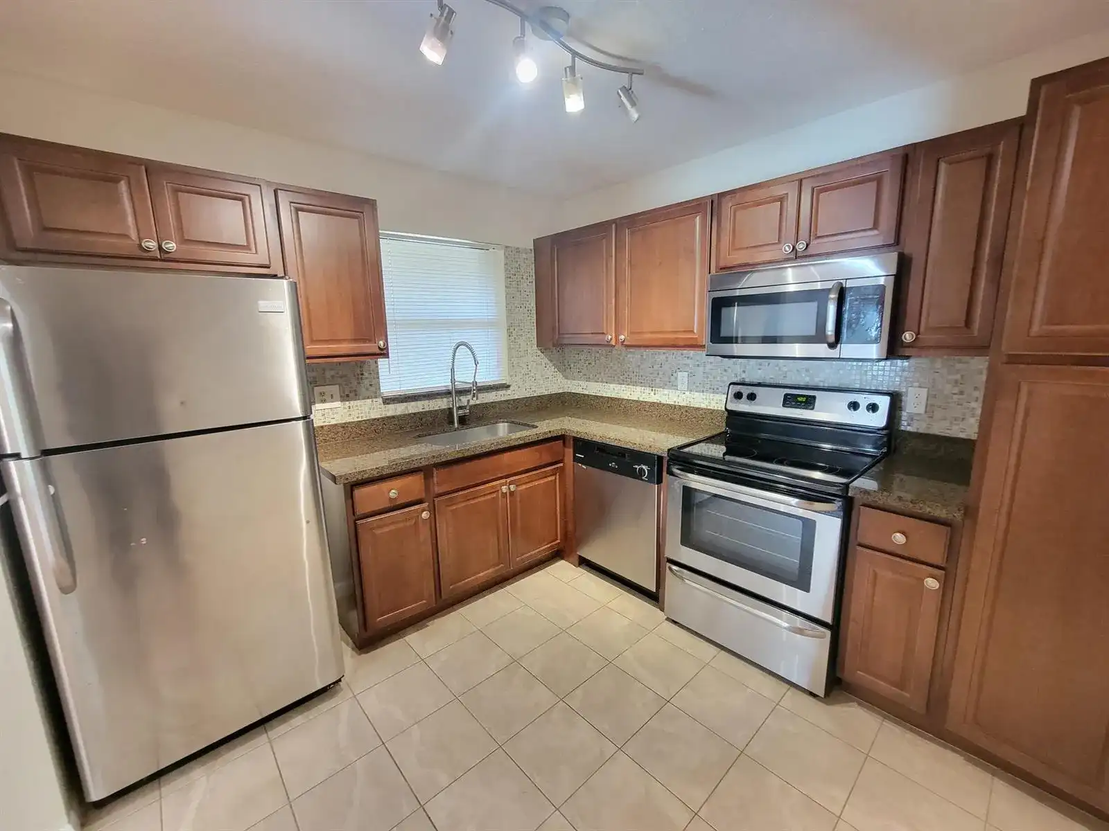 2539 NW 49 Terrace # 703, Coconut Creek FL 33063
