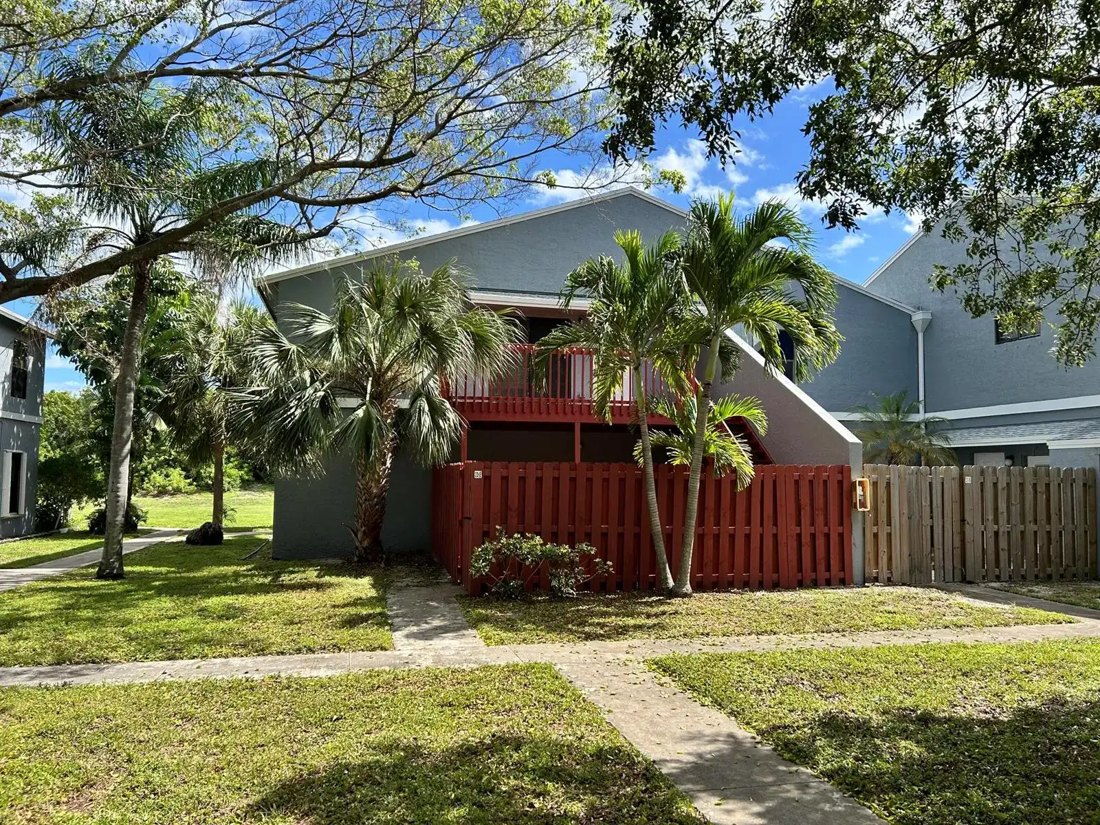 23 Crossings Circle, Boynton Beach FL 33435