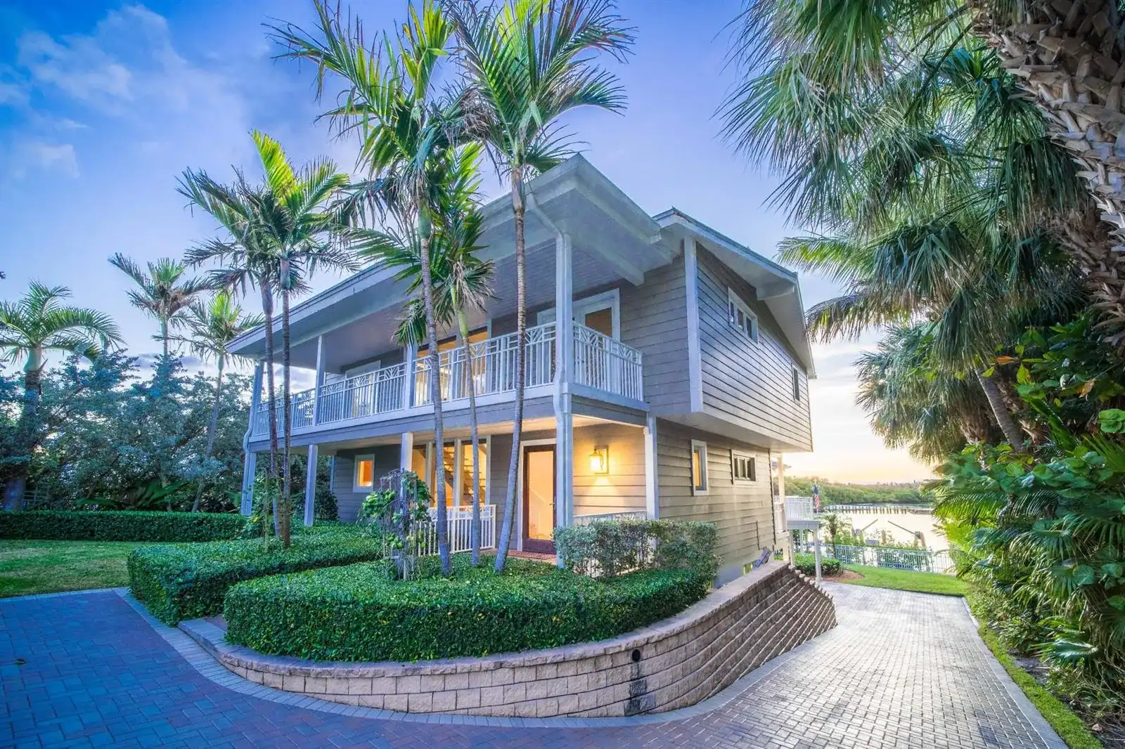 4000 S Ocean Boulevard, Lantana FL 33462