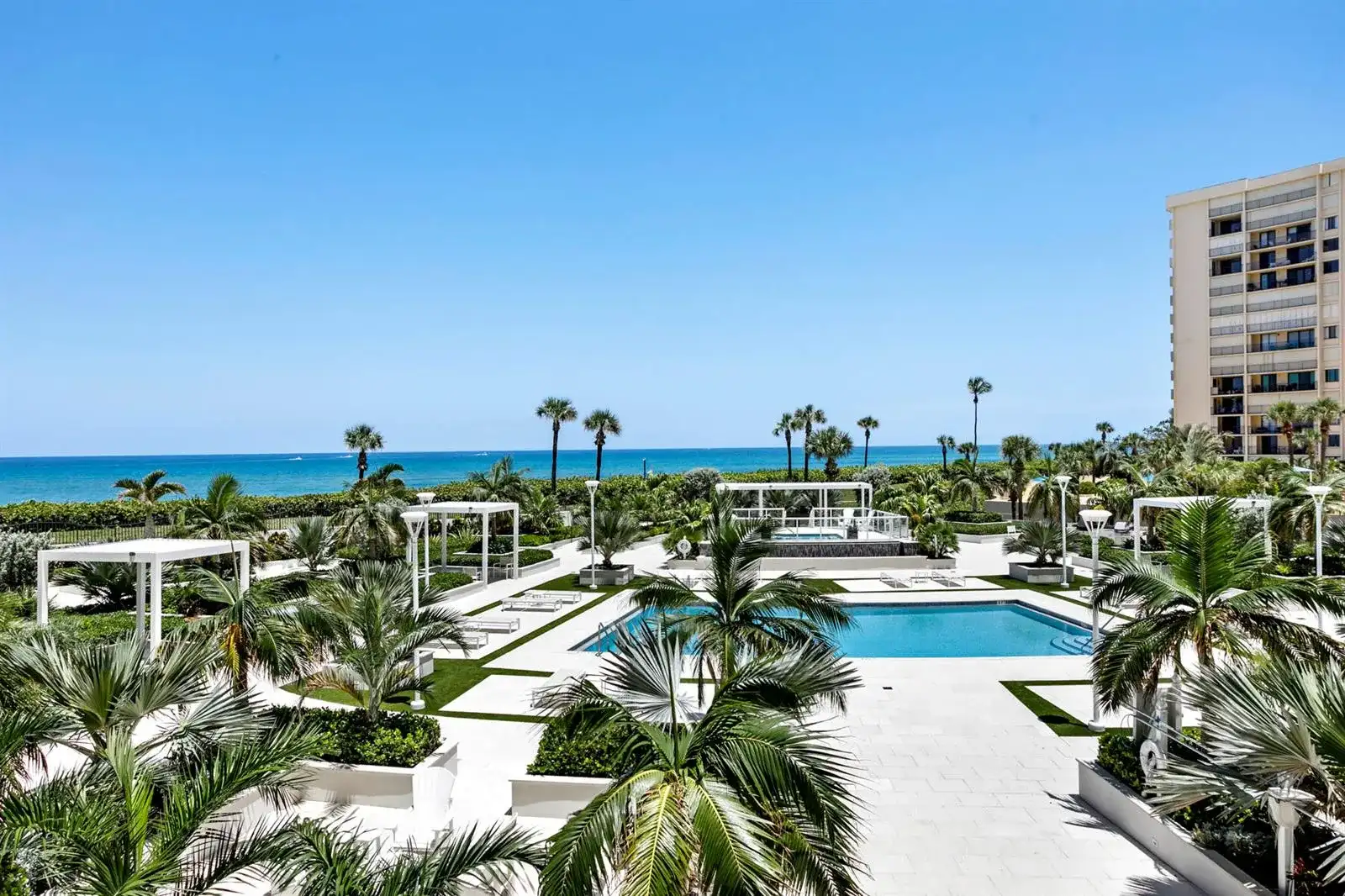 200 Ocean Trail Way # 106, Jupiter FL 33477