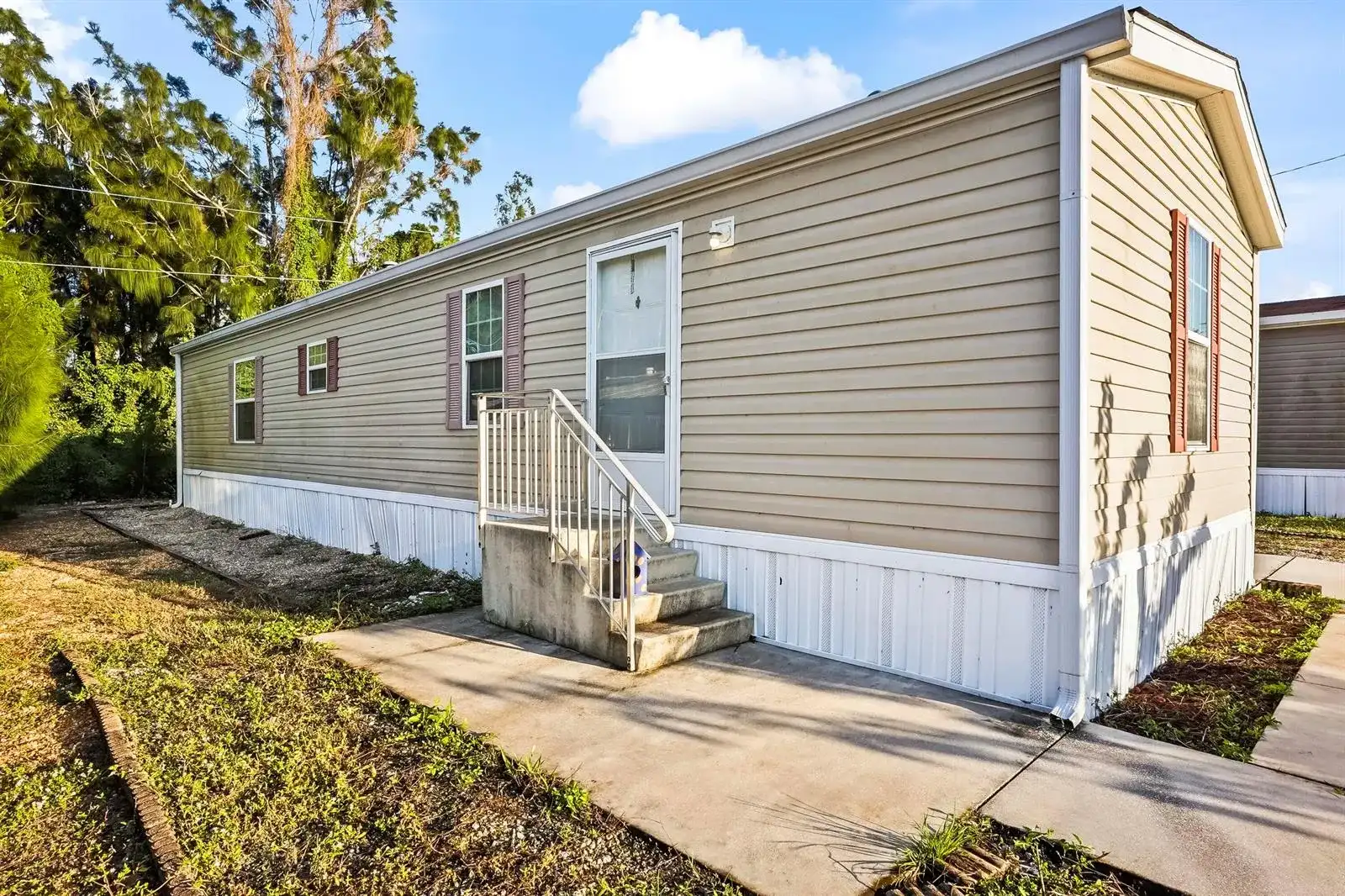 8333 SE Sandy Lane, Hobe Sound FL 33455