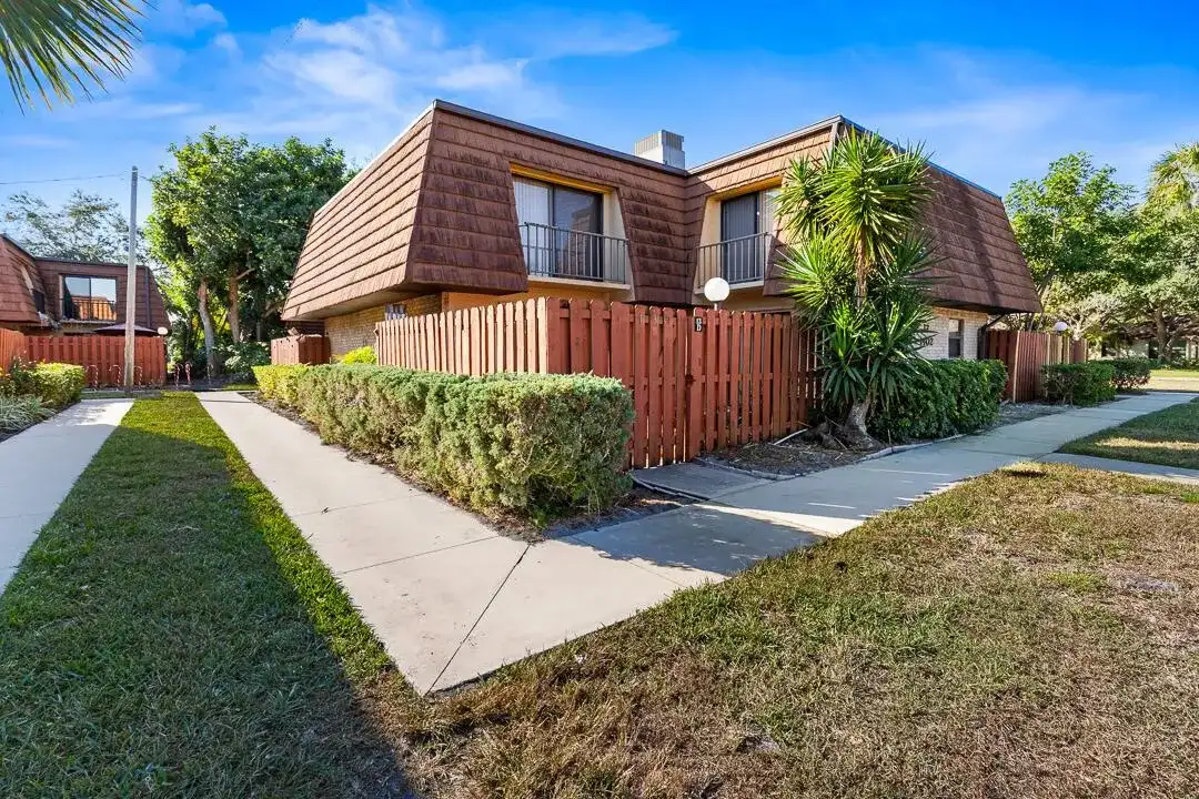1402 Nebraska Avenue # 13, Fort Pierce FL 34950