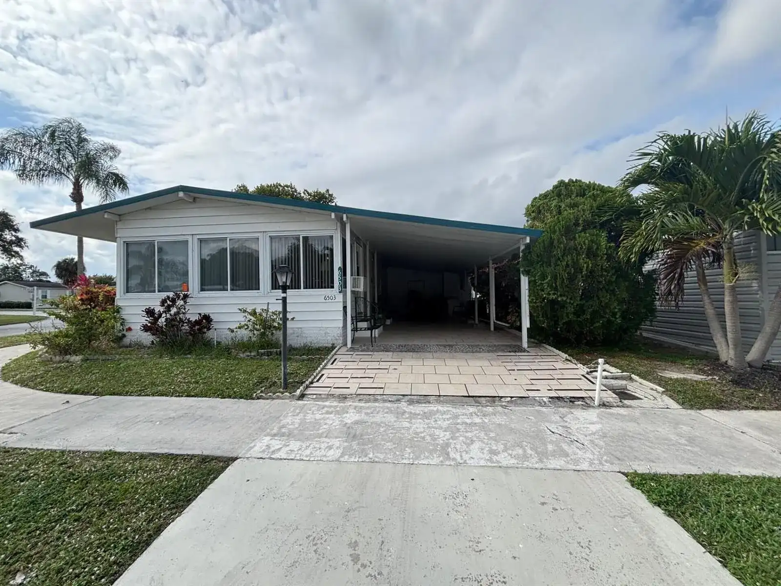 6503 NW 34th Ave, Coconut Creek FL 33073