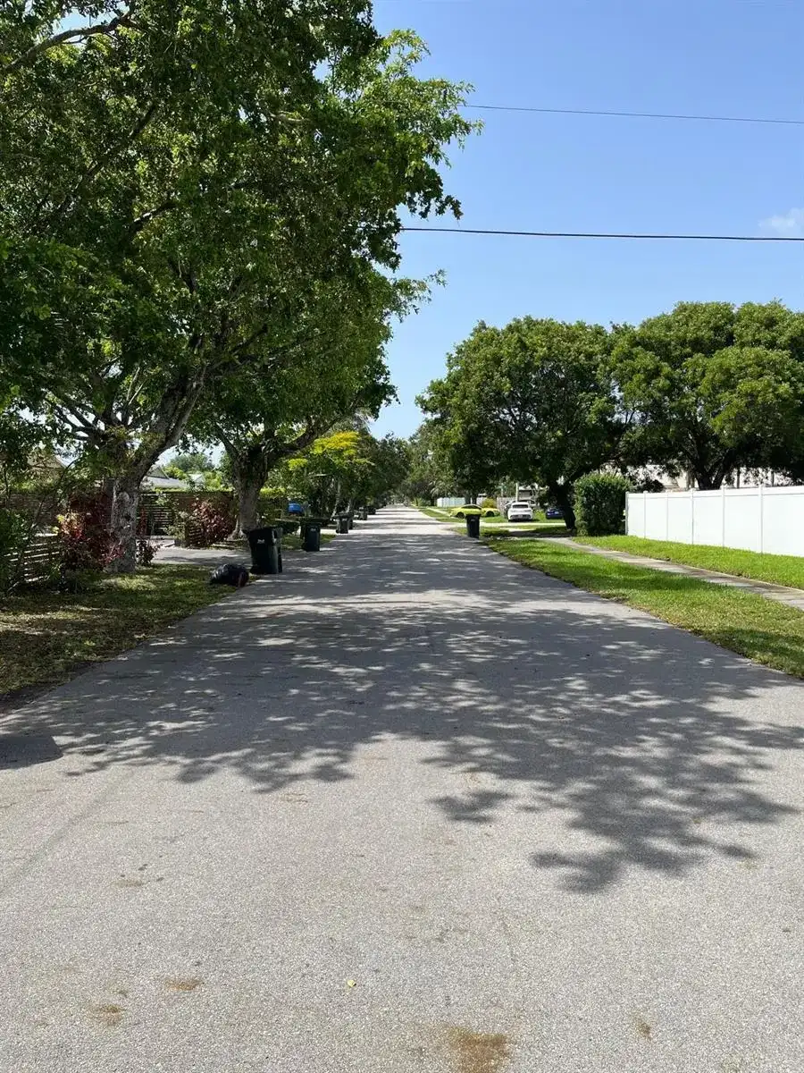 2801 Albatross Rd, Delray Beach FL 33444