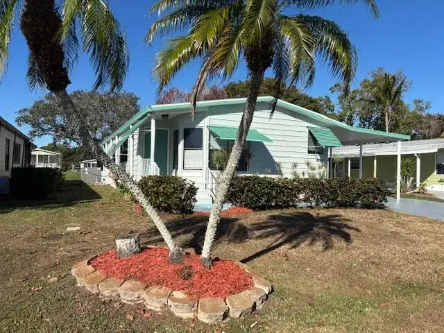 8203 Cinnamon Lane, Port St. Lucie FL 34952