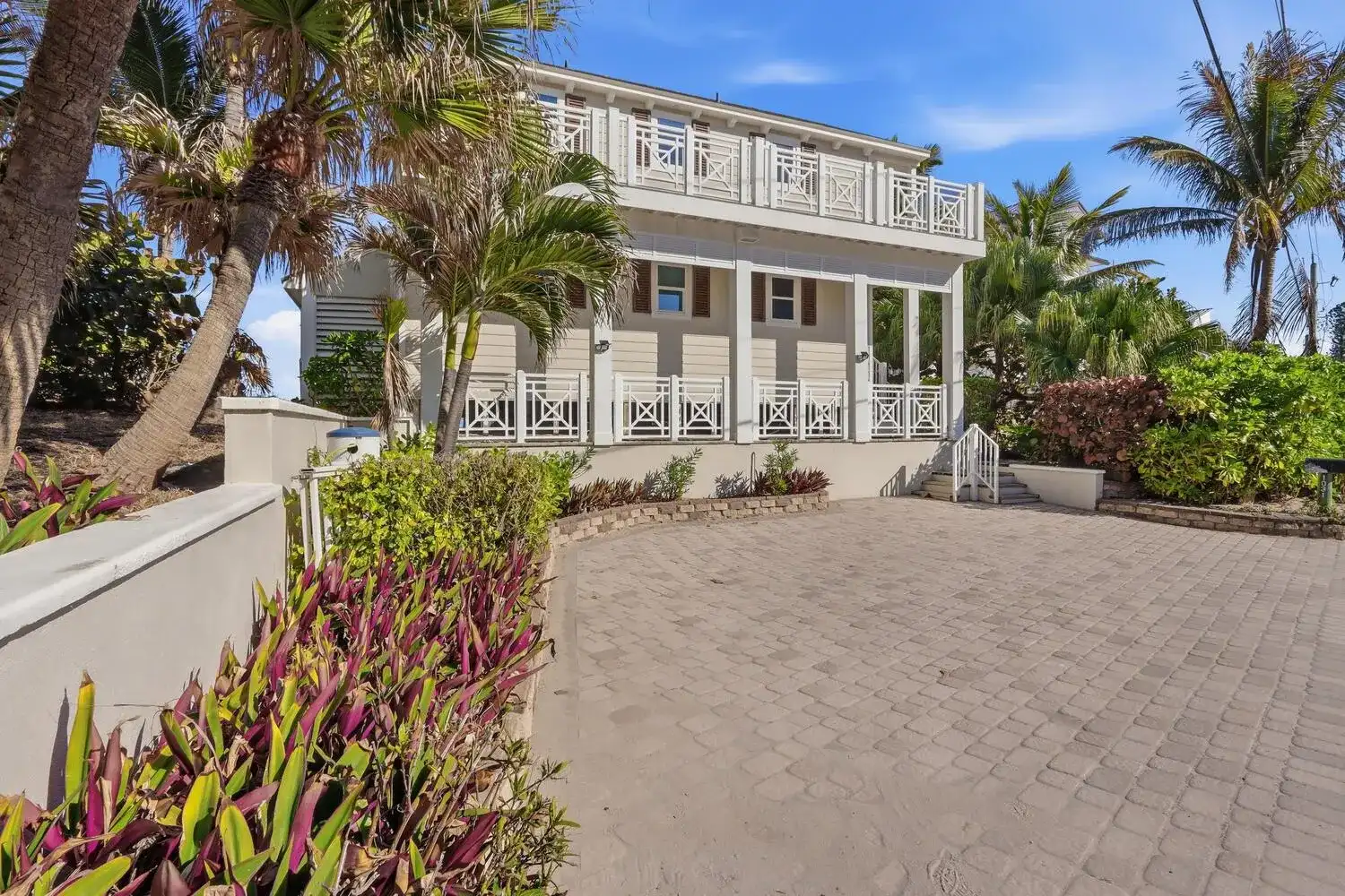 1031 SE Macarthur Boulevard, Stuart FL 34996