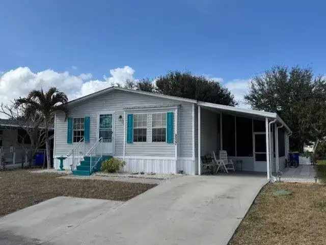 6927 SE Delegate Street, Hobe Sound FL 33455
