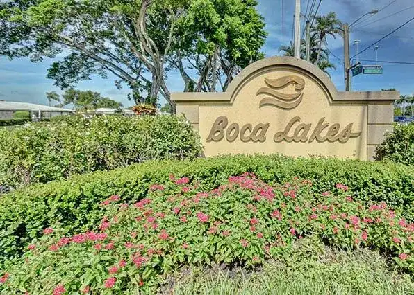 8871 Warwick Drive, Boca Raton FL 33433