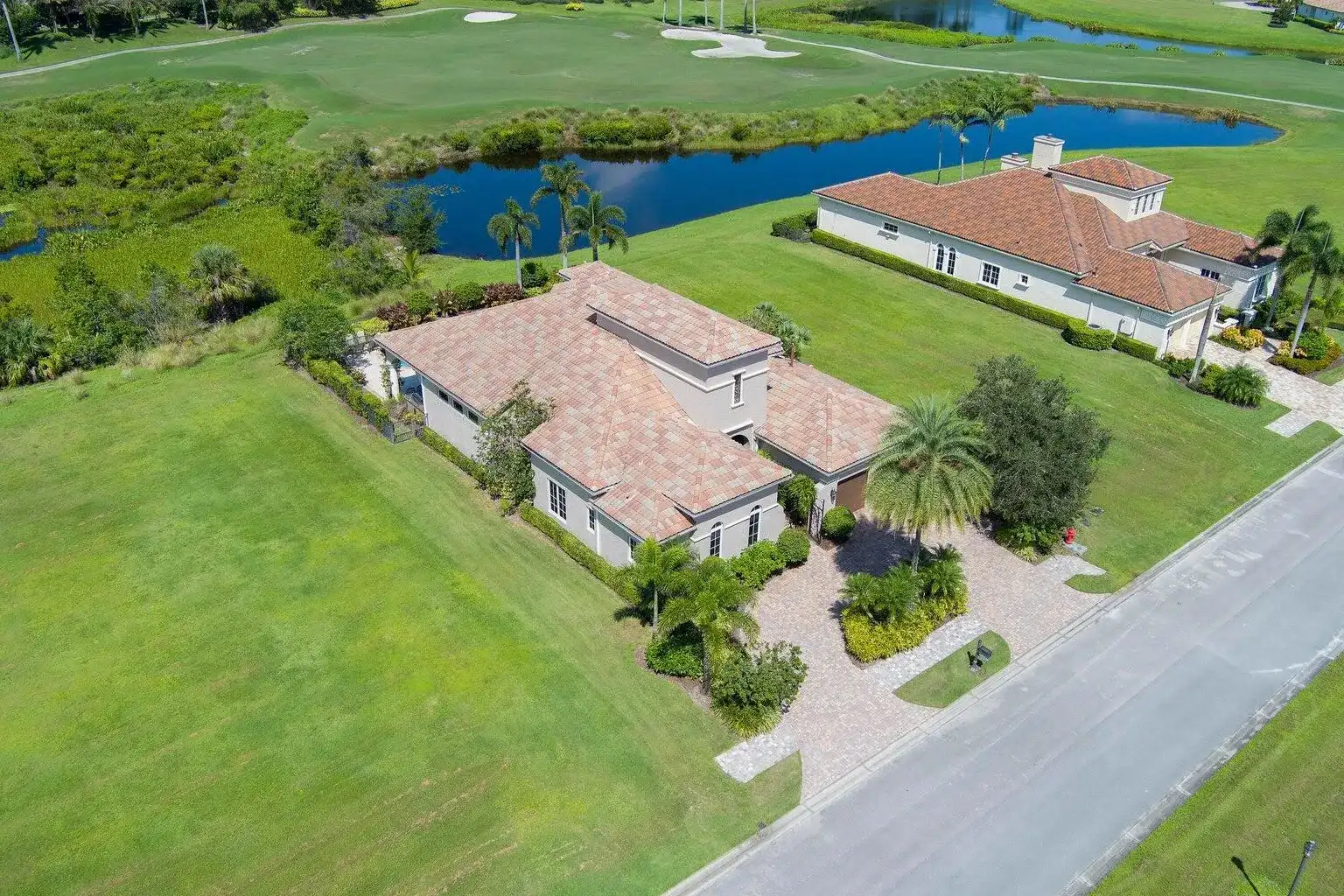 138 SE Via San Marino, Port St. Lucie FL 34984