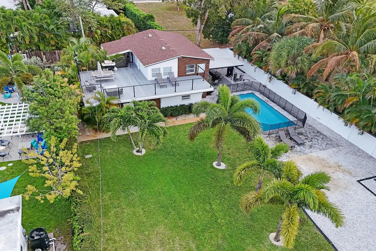 311 SE 3rd Avenue, Delray Beach FL 33483